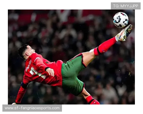 经典重现：探寻足球史上唯一一次罢赛的传奇球星